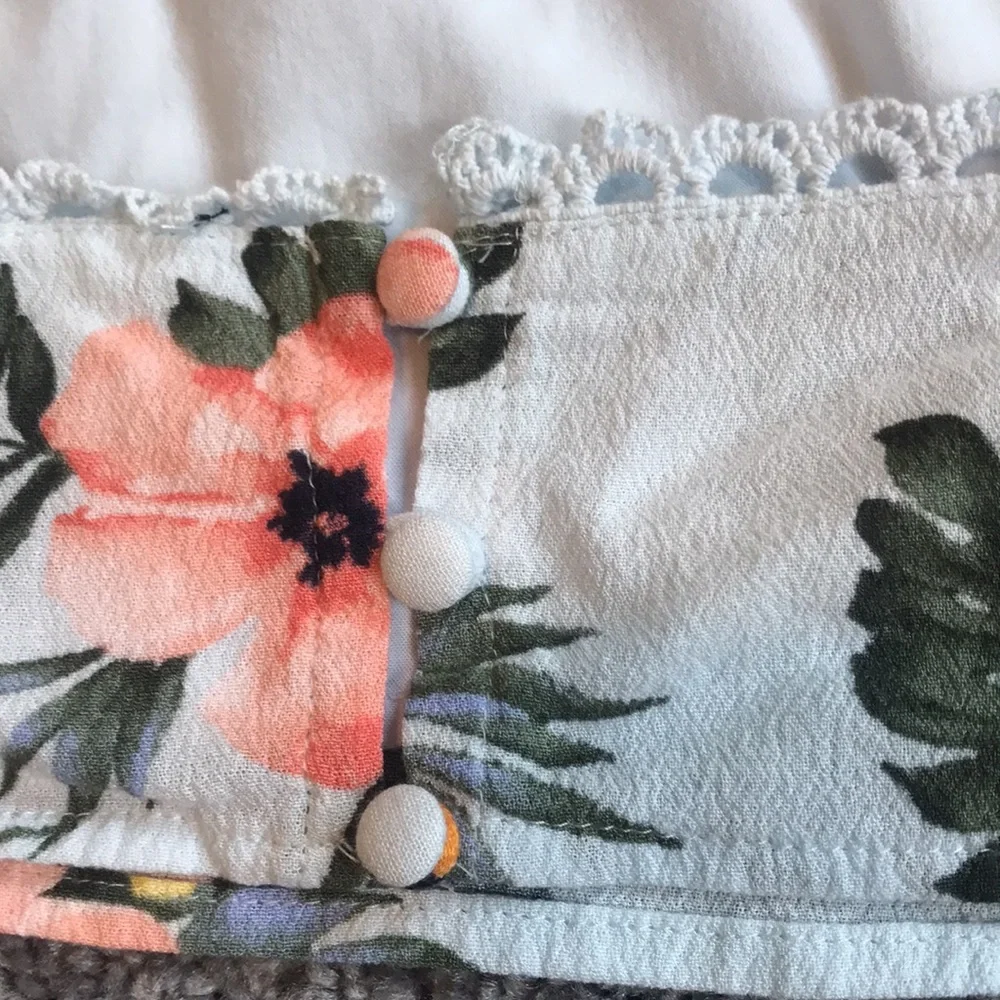 Forever 21 Tropical Halter Crop Top - Picture 6 of 6